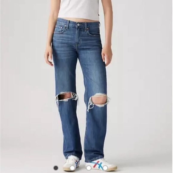 Levi's Women's Blue Distressed Jeans - Picture 1 of 11